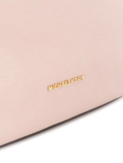 Shop Michael Michael Kors Grosse 'lillie' Kuriertasche In Pink