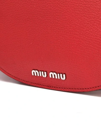 Shop Miu Miu Klassische Satteltasche In Red