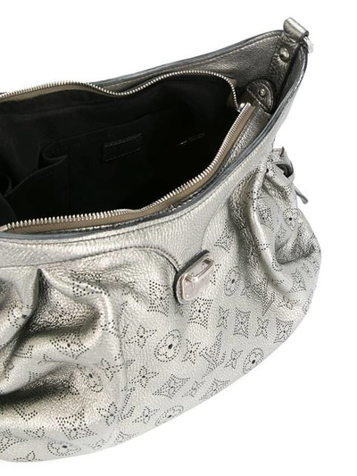 Pre-owned Louis Vuitton Argent Monogram Mahina Xs Shoulder Bag In Silver