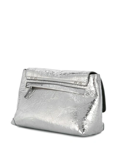 Shop Jérôme Dreyfuss 'nasa' Umhängetasche Im Metallic-look - Silber In Silver