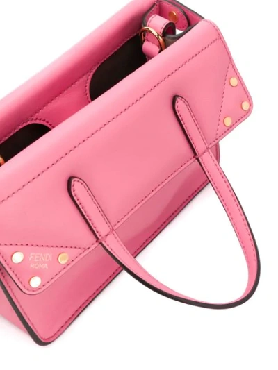 Shop Fendi Flip' Schultertasche In Pink