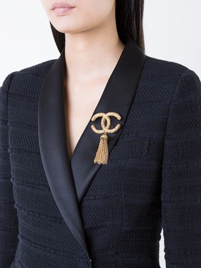 Pre-owned Chanel Vintage Cc Logo Fringed Brooch - Metallic