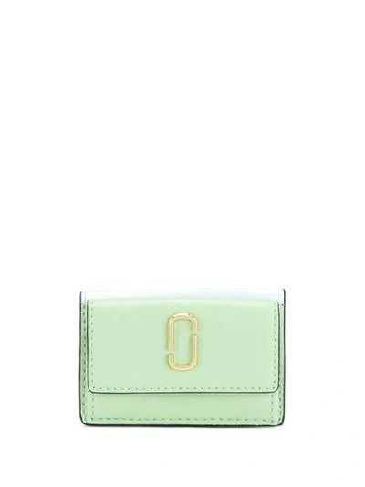 Shop Marc Jacobs Snapshot Trifold Wallet - Green