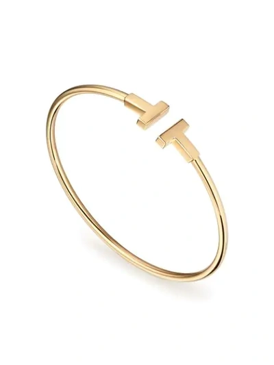 Shop Tiffany & Co 18kt Yellow Gold Tiffany T Wire Cuff In Metallic