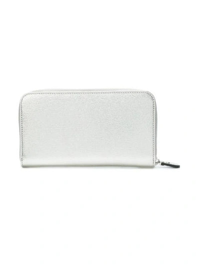 Shop Ferragamo Salvatore  Gancini Zip Around Wallet - Metallic