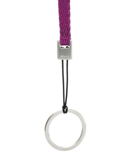 Shop Prada Schlüsselanhänger Mit Logo In F0101 Purple