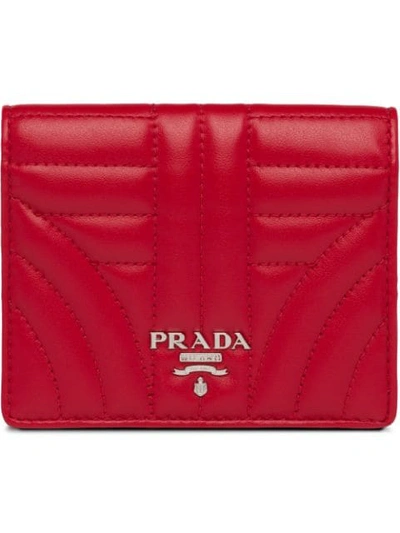Shop Prada Portemonnaie Mit Logo In Red