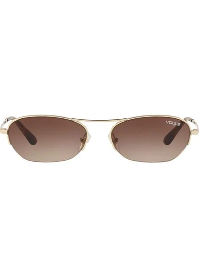 Shop Vogue Eyewear X Gigi Hadid Sonnenbrille In Gold