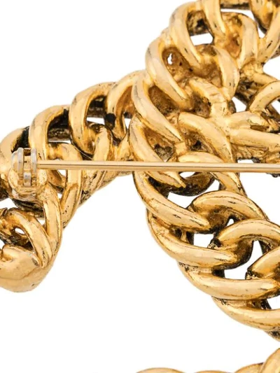 Pre-owned Chanel Chain Interlocking Cc Brooch In Gold