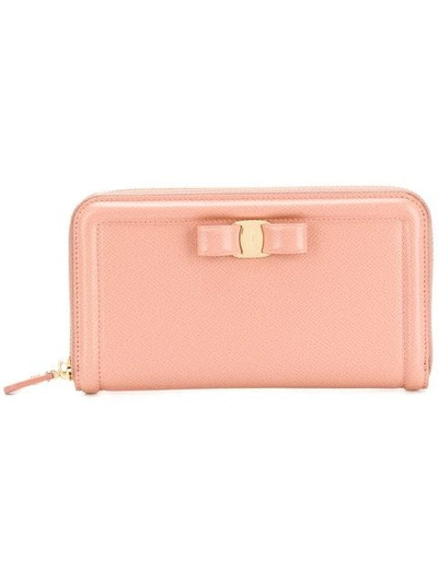 Shop Ferragamo Vara Zip Wallet In Pink