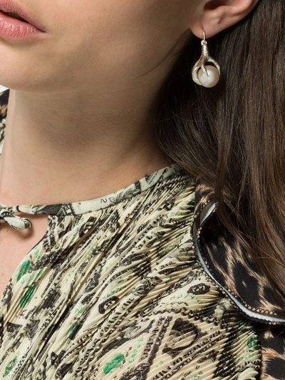 Shop Maria Nilsdotter Vergoldeter 'pearl Claw' Ohrring In Metallic