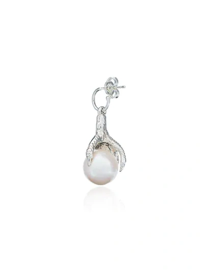 Shop Maria Nilsdotter Vergoldeter 'pearl Claw' Ohrring In Metallic