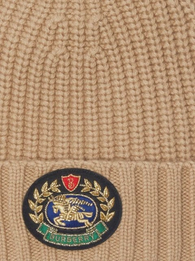 BURBERRY 徽章刺绣罗纹针织羊绒套头帽 - 大地色