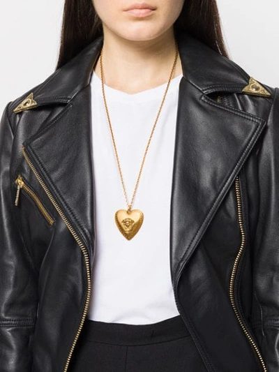 VERSACE HEART PENDANT NECKLACE - 金色