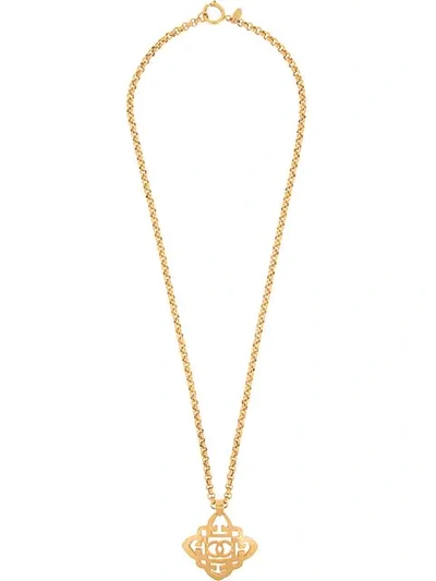 Pre-owned Chanel 1980s Cutout Floral Pendant Necklace In Metallic