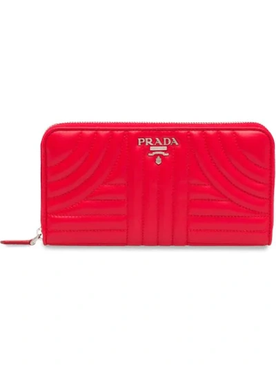 Shop Prada Portemonnaie Aus Leder In Red