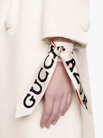 Shop Gucci Pour La Côte D'azur Print Wide Neck Bow In Neutrals