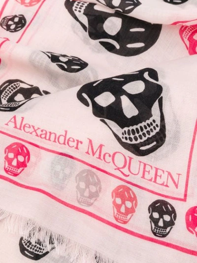 ALEXANDER MCQUEEN 骷髅头印花围巾 - 粉色