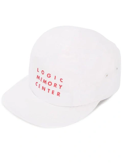 UNDERCOVER LOGIC MEMORY CENTER棒球帽 - 白色