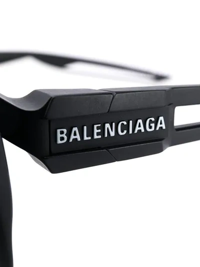 Shop Balenciaga 'hybrid' Sonnenbrille In Black