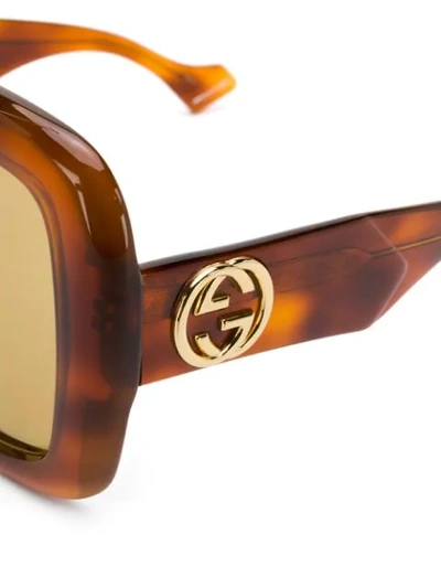 Shop Gucci Classic Mass-shape Sunglasses In Brown