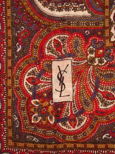 Pre-owned Saint Laurent Paisley Pattern Scarf In Red