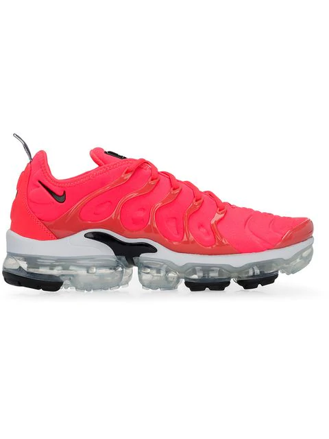 nike vapormax plus pink