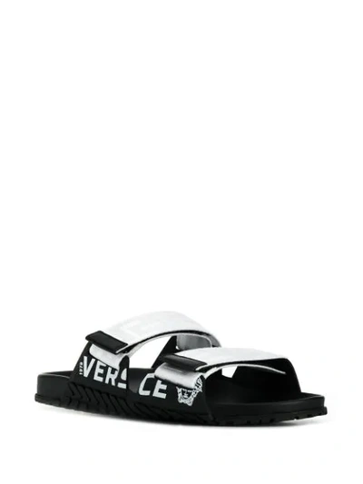 VERSACE TOUCH STRAP SLIDES - 白色