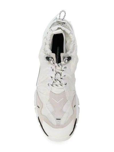 CALVIN KLEIN 205W39NYC SPORTY SNAP-BACK SNEAKERS - 白色