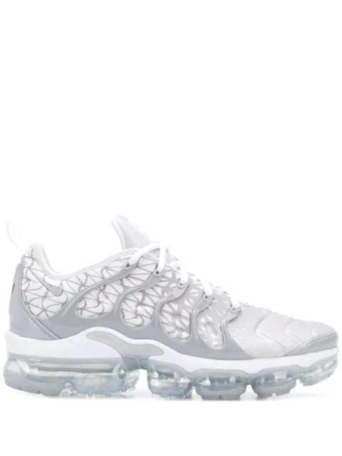 nike grey air vapormax plus trainers