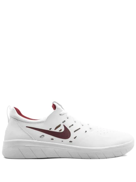 nike nyjah red