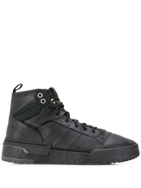 Black Sneaker Rivalry Black Sneaker Rivalry