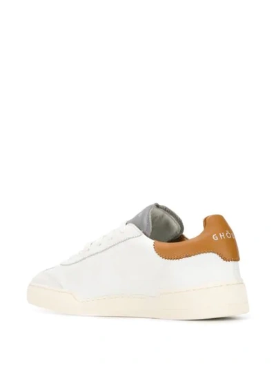 Shop Ghoud Sneakers Mit Kontrastferse In White