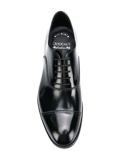 Doucal's Blue Oxford Shoes In Brushed Leather With Toe Cap In Black