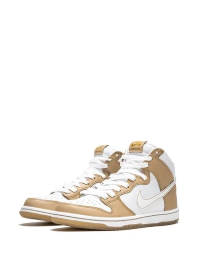 NIKE SB DUNK HIGH SNEAKERS - 金色