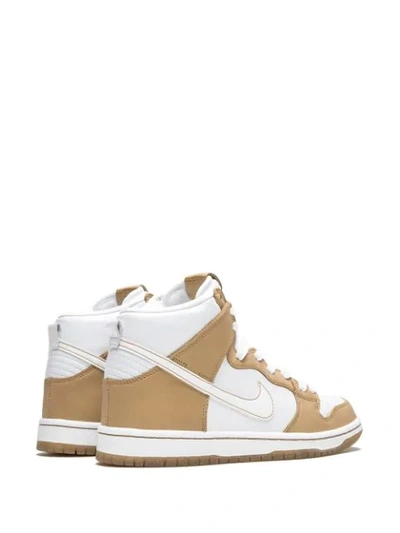 NIKE SB DUNK HIGH SNEAKERS - 金色