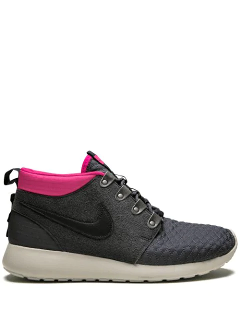 nike roshe run purple