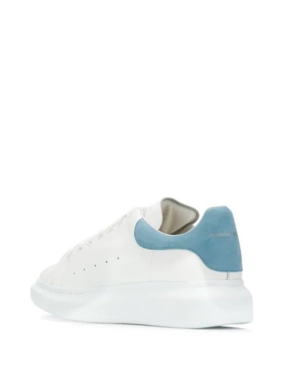 ALEXANDER MCQUEEN OVERSIZED LOW-TOP SNEAKERS - 白色