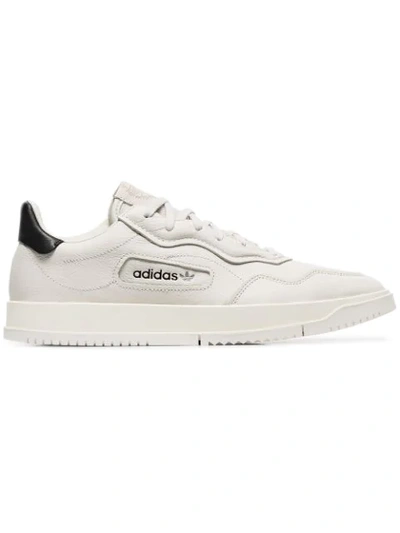 ADIDAS WHITE SUPER COURT LEATHER LOW-TOP SNEAKERS - 大地色