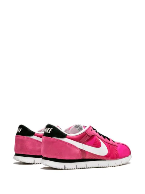 nike cortez fly motion