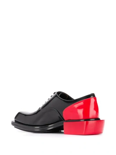 Shop Alexander Mcqueen Contrast Panel Oxford Shoes In Black ,red