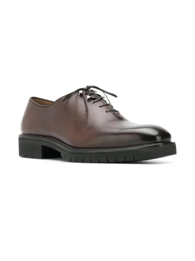 Shop Ferragamo Salvatore  Lace-up Oxford Shoes - Brown