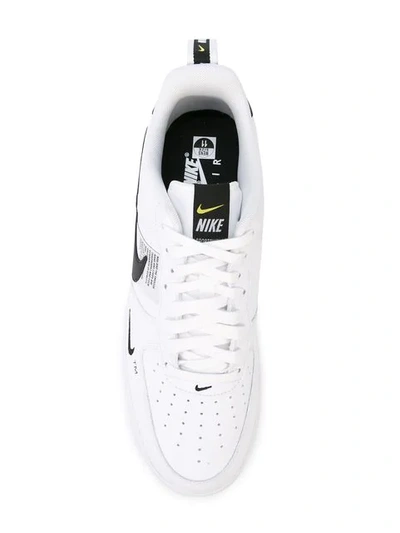 NIKE AIR FORCE 1 '07 LV8 SNEAKERS - 白色