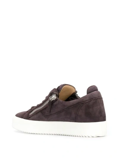 Shop Giuseppe Zanotti Sneakers Mit Schnürung In Brown