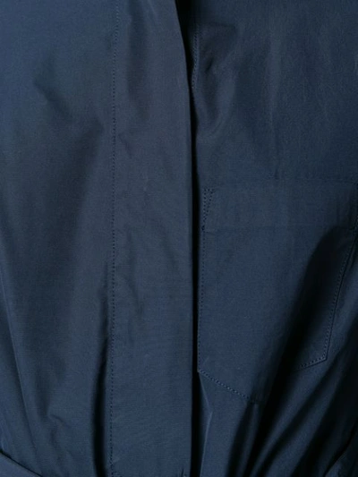 ODEEH SIDE SLIT BOXY SHIRT DRESS - 蓝色