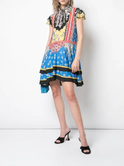 Shop Alice And Olivia Patterned Short Dress In Multicolour