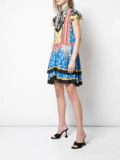 Shop Alice And Olivia Patterned Short Dress In Multicolour