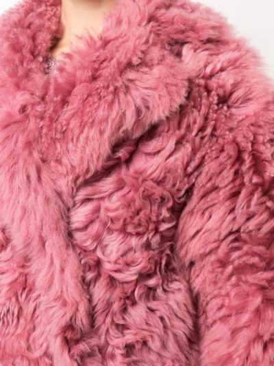 Shop Sies Marjan Kurzer Shearling-mantel - Rosa In Pink