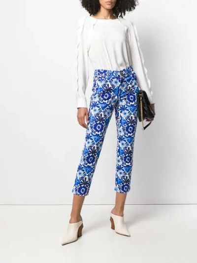 Shop Escada Floral Print Cropped Jeans In Blue