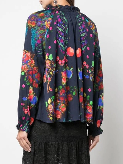Shop Cynthia Rowley 'roseland' Bluse Mit Rüschenkragen In Multicolour